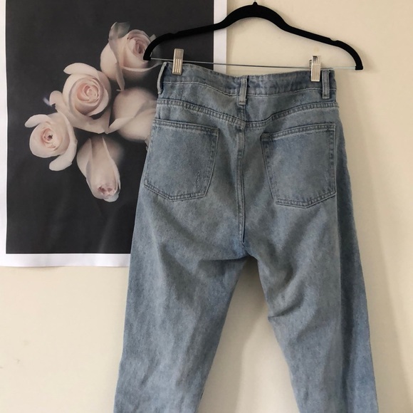 BOOHOO high waisted ripped jeans - Picture 6 of 6